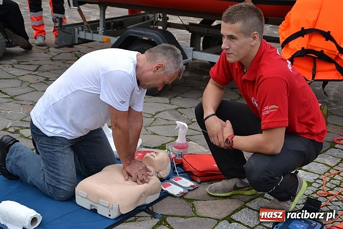 Zdjęcie w galerii na portalu naszraciborz.pl: Organizacje pozarządowe zaprezentowały się na Zamku Piastowskim  wiadomości z regionu