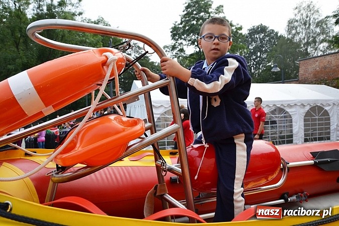 Zdjęcie w galerii na portalu naszraciborz.pl: Organizacje pozarządowe zaprezentowały się na Zamku Piastowskim  wiadomości z regionu