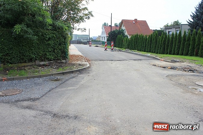 Zdjęcie w galerii na portalu naszraciborz.pl: Trwa przebudowa ulic Wschodniej i Urbana wiadomości z regionu