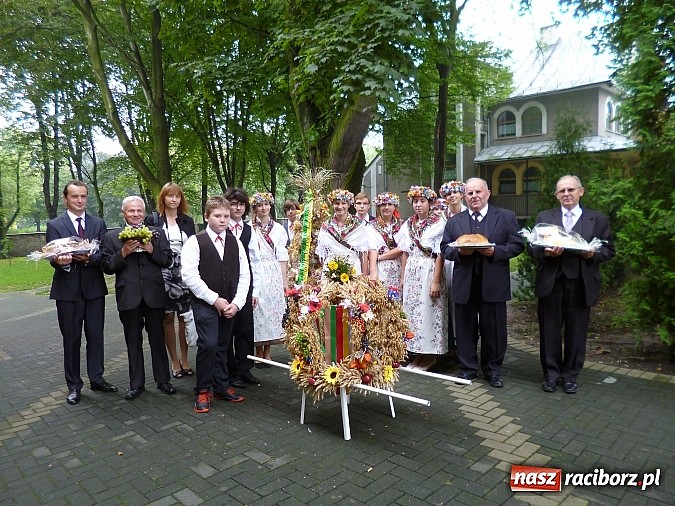 Zdjęcie w galerii na portalu naszraciborz.pl: Parafialne dożynki w raciborskich strojach ludowych wiadomości z regionu
