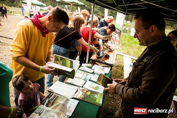 Zdjęcie w galerii na portalu naszraciborz.pl: Nadleśnictwo Siewierz „Po stronie natury” - posadzono ponad 2 tysiące drzew! wiadomości z regionu