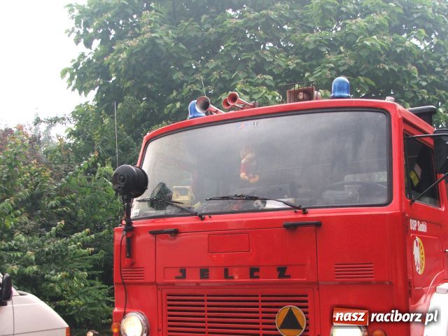 Zdjęcie w galerii na portalu naszraciborz.pl: PIORUN uderzył w stodołę wiadomości z regionu