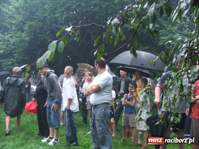 Zdjęcie w galerii na portalu naszraciborz.pl: PIORUN uderzył w stodołę wiadomości z regionu