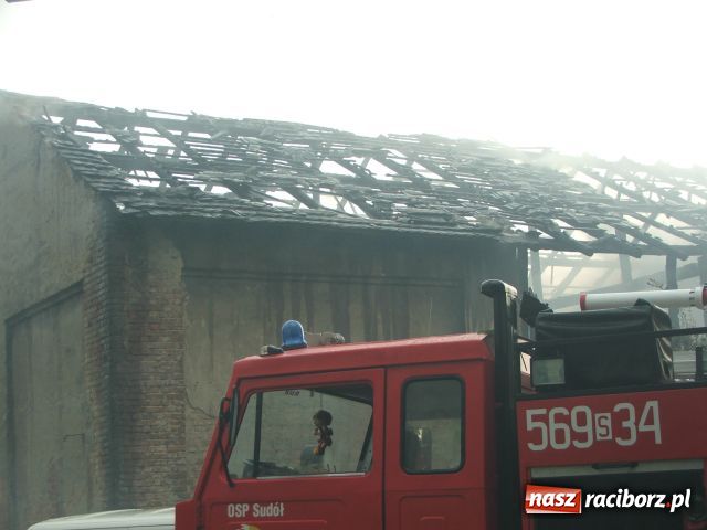 Zdjęcie w galerii na portalu naszraciborz.pl: PIORUN uderzył w stodołę wiadomości z regionu