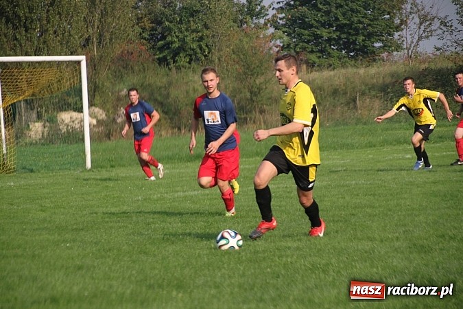 Zdjęcie w galerii na portalu naszraciborz.pl: Osiem bramek w meczu Wojnowice kontra Rzuchów wiadomości z regionu