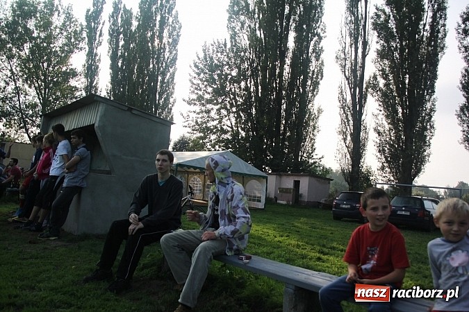 Zdjęcie w galerii na portalu naszraciborz.pl: Osiem bramek w meczu Wojnowice kontra Rzuchów wiadomości z regionu