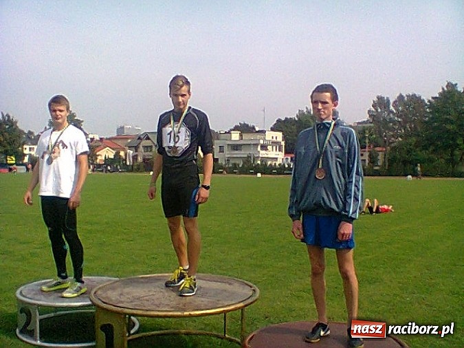 Zdjęcie w galerii na portalu naszraciborz.pl: Lekkoatletyka. Młodzicy w akcji wiadomości z regionu