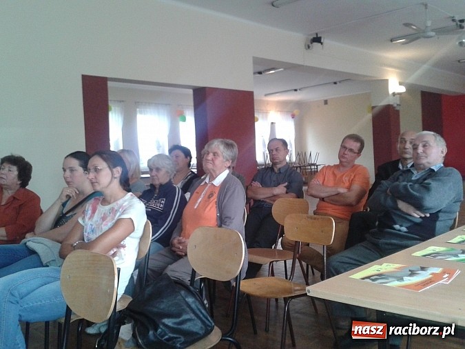 Zdjęcie w galerii na portalu naszraciborz.pl: Miedonia zapomnianą dzielnicą? Prezydent spotkał się z mieszkańcami   wiadomości z regionu