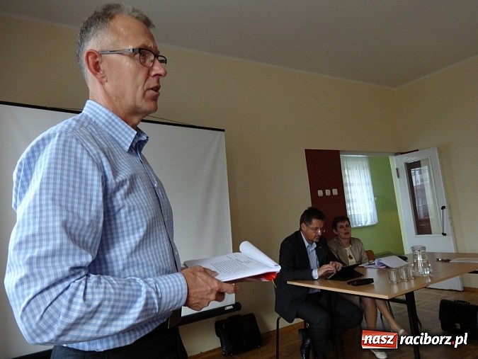 Zdjęcie w galerii na portalu naszraciborz.pl: Miedonia zapomnianą dzielnicą? Prezydent spotkał się z mieszkańcami   wiadomości z regionu