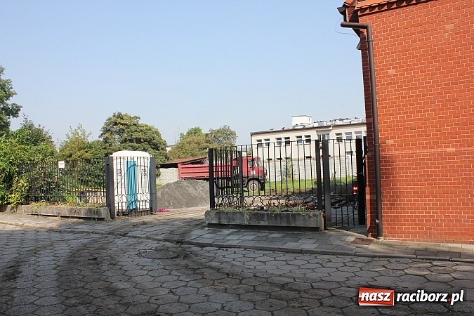 Zdjęcie w galerii na portalu naszraciborz.pl: Nowy parking przy USC do końca października wiadomości z regionu