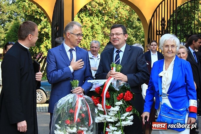 Zdjęcie w galerii na portalu naszraciborz.pl: Modlitwą uczcili pamięć Sybirak&oacute;w wiadomości z regionu