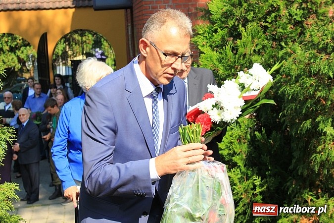 Zdjęcie w galerii na portalu naszraciborz.pl: Modlitwą uczcili pamięć Sybirak&oacute;w wiadomości z regionu