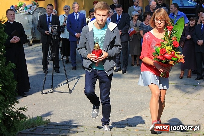 Zdjęcie w galerii na portalu naszraciborz.pl: Modlitwą uczcili pamięć Sybirak&oacute;w wiadomości z regionu