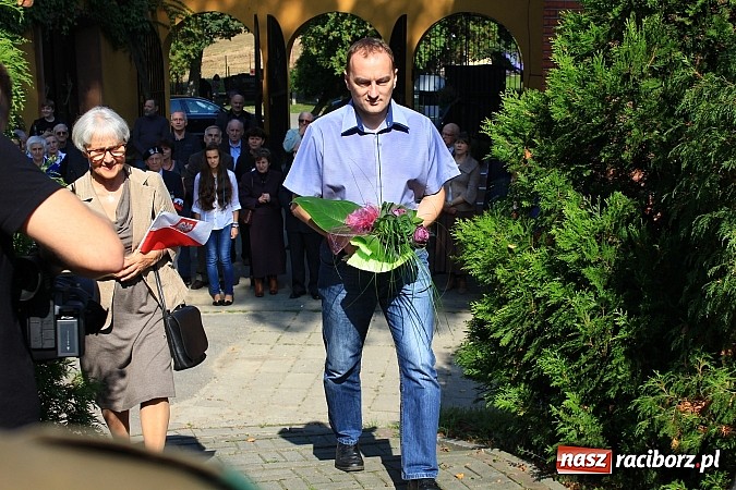 Zdjęcie w galerii na portalu naszraciborz.pl: Modlitwą uczcili pamięć Sybirak&oacute;w wiadomości z regionu