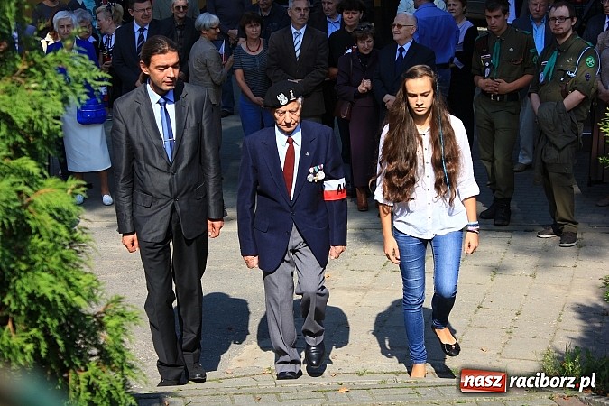 Zdjęcie w galerii na portalu naszraciborz.pl: Modlitwą uczcili pamięć Sybirak&oacute;w wiadomości z regionu