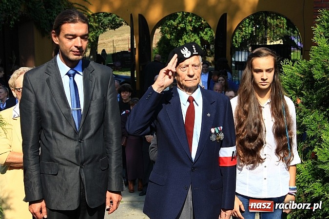 Zdjęcie w galerii na portalu naszraciborz.pl: Modlitwą uczcili pamięć Sybirak&oacute;w wiadomości z regionu