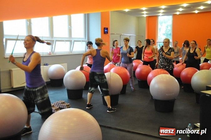 Zdjęcie w galerii na portalu naszraciborz.pl: Energetyczny Dzień Otwarty Akademii Fitness wiadomości z regionu