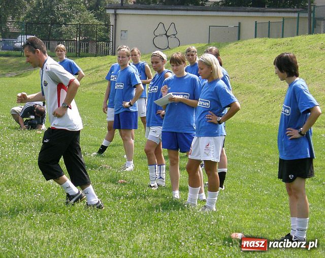 Zdjęcie w galerii na portalu naszraciborz.pl: Koniec krótkich wakacji piłkarek Unii Racibórz wiadomości z regionu