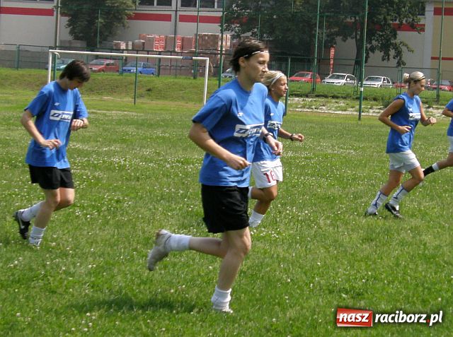 Zdjęcie w galerii na portalu naszraciborz.pl: Koniec krótkich wakacji piłkarek Unii Racibórz wiadomości z regionu