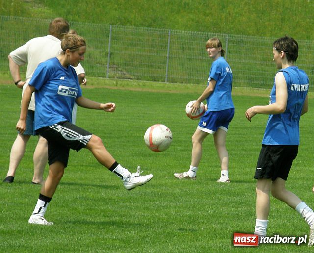 Zdjęcie w galerii na portalu naszraciborz.pl: Koniec krótkich wakacji piłkarek Unii Racibórz wiadomości z regionu
