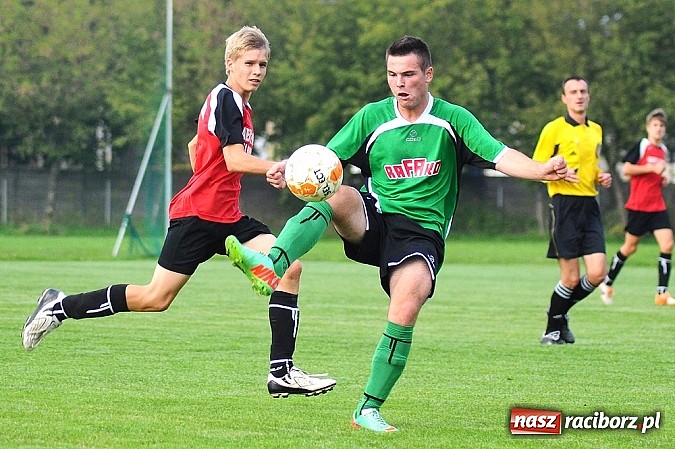 Zdjęcie w galerii na portalu naszraciborz.pl: Pewna wygrana Rafako z Naprzodem. Cztery trafienia Kalinowskiego wiadomości z regionu