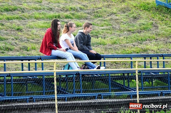 Zdjęcie w galerii na portalu naszraciborz.pl: Pewna wygrana Rafako z Naprzodem. Cztery trafienia Kalinowskiego wiadomości z regionu