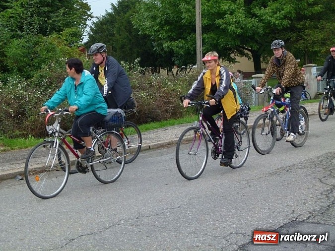 Zdjęcie w galerii na portalu naszraciborz.pl: Rajd rowerowy na otwarcie punktu widokowego wiadomości z regionu
