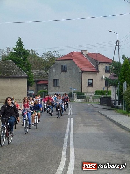 Zdjęcie w galerii na portalu naszraciborz.pl: Rajd rowerowy na otwarcie punktu widokowego wiadomości z regionu