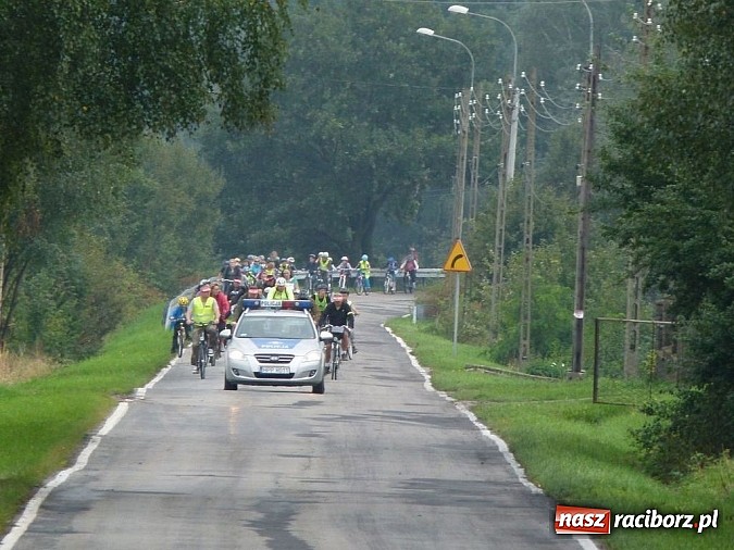 Zdjęcie w galerii na portalu naszraciborz.pl: Rajd rowerowy na otwarcie punktu widokowego wiadomości z regionu