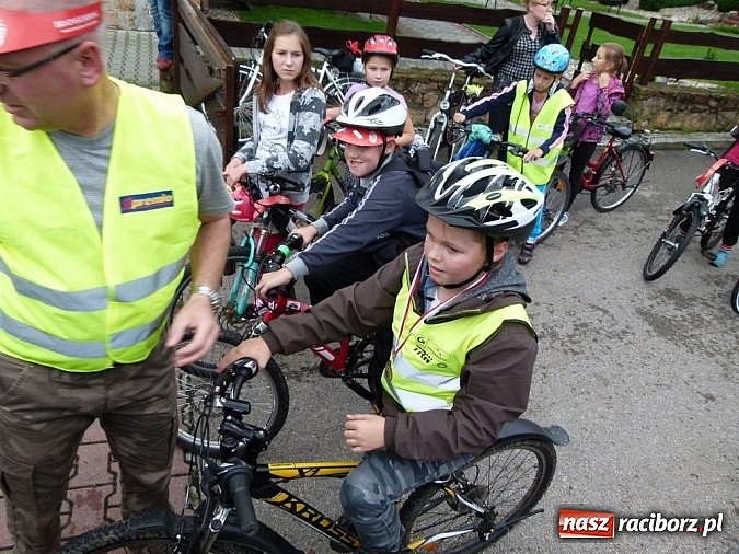 Zdjęcie w galerii na portalu naszraciborz.pl: Rajd rowerowy na otwarcie punktu widokowego wiadomości z regionu