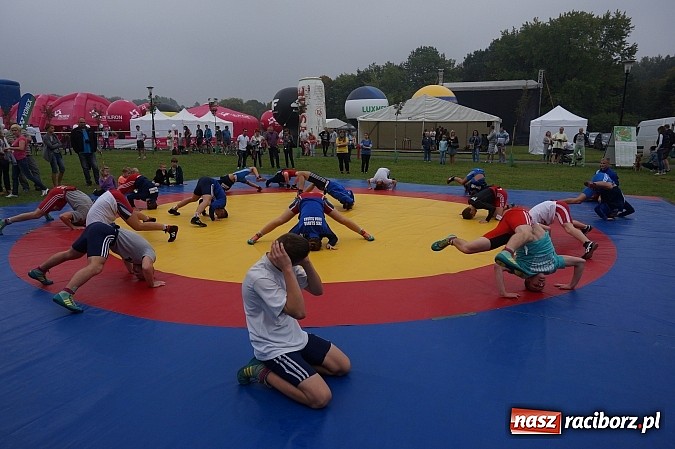 Zdjęcie w galerii na portalu naszraciborz.pl: Unici na 16. Pikniku Olimpijskim wiadomości z regionu