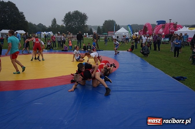 Zdjęcie w galerii na portalu naszraciborz.pl: Unici na 16. Pikniku Olimpijskim wiadomości z regionu
