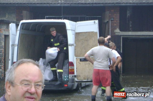 Zdjęcie w galerii na portalu naszraciborz.pl: POWÓDŹ w Nędzy - podtopione domostwa wiadomości z regionu