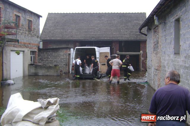 Zdjęcie w galerii na portalu naszraciborz.pl: POWÓDŹ w Nędzy - podtopione domostwa wiadomości z regionu