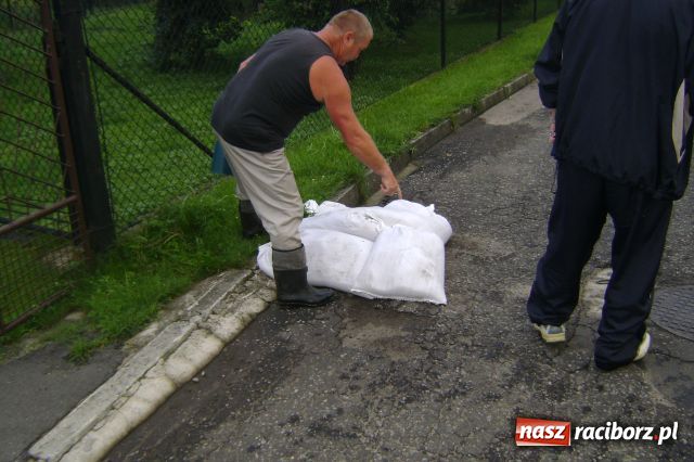 Zdjęcie w galerii na portalu naszraciborz.pl: POWÓDŹ w Nędzy - podtopione domostwa wiadomości z regionu