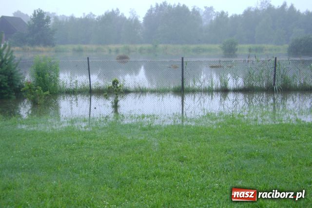 Zdjęcie w galerii na portalu naszraciborz.pl: POWÓDŹ w Nędzy - podtopione domostwa wiadomości z regionu