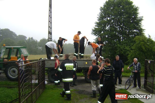 Zdjęcie w galerii na portalu naszraciborz.pl: POWÓDŹ w Nędzy - podtopione domostwa wiadomości z regionu