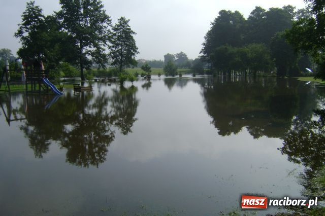 Zdjęcie w galerii na portalu naszraciborz.pl: POWÓDŹ w Nędzy - podtopione domostwa wiadomości z regionu