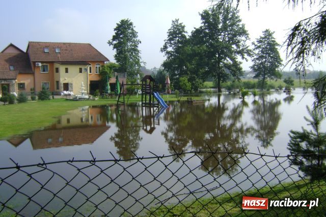 Zdjęcie w galerii na portalu naszraciborz.pl: POWÓDŹ w Nędzy - podtopione domostwa wiadomości z regionu