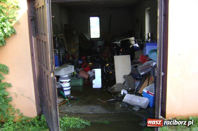 Zdjęcie w galerii na portalu naszraciborz.pl: POWÓDŹ w Nędzy - podtopione domostwa wiadomości z regionu