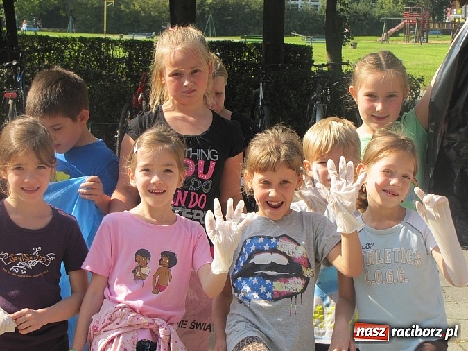Zdjęcie w galerii na portalu naszraciborz.pl: Raciborzanie sprzątają swój mały świat! wiadomości z regionu