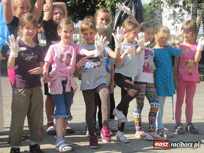 Zdjęcie w galerii na portalu naszraciborz.pl: Raciborzanie sprzątają swój mały świat! wiadomości z regionu