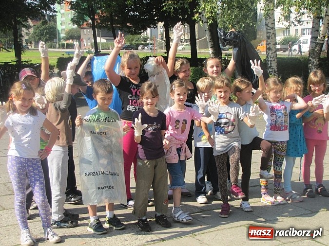 Zdjęcie w galerii na portalu naszraciborz.pl: Raciborzanie sprzątają swój mały świat! wiadomości z regionu