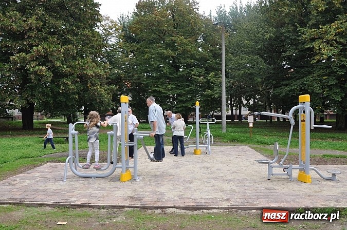 Zdjęcie w galerii na portalu naszraciborz.pl: Racibórz ma kolejną siłownię pod chmurką wiadomości z regionu