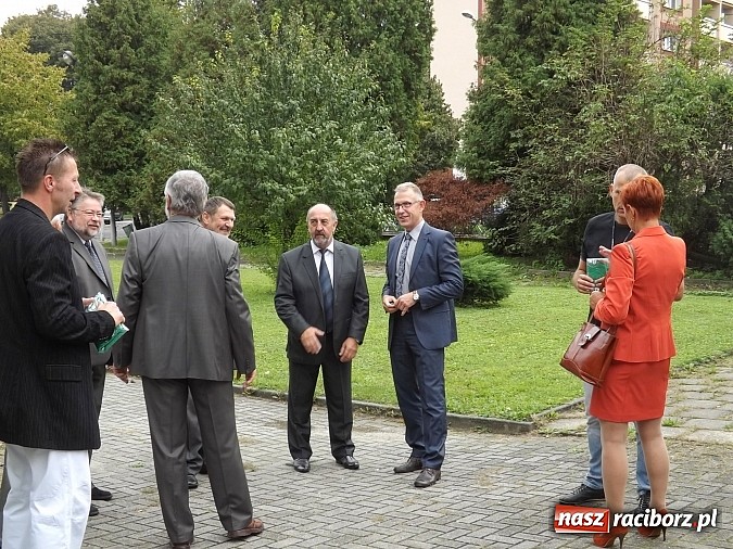 Zdjęcie w galerii na portalu naszraciborz.pl: Spotkanie po latach, czyli zjazd absolwent&oacute;w Studium, Kolegium i PWSZ wiadomości z regionu