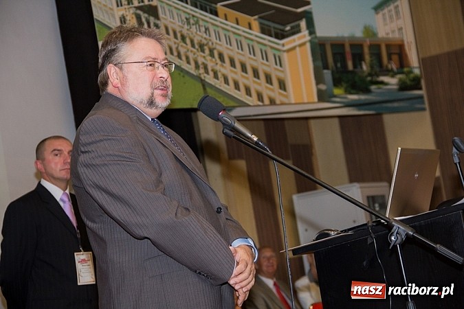 Zdjęcie w galerii na portalu naszraciborz.pl: Spotkanie po latach, czyli zjazd absolwent&oacute;w Studium, Kolegium i PWSZ wiadomości z regionu