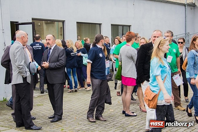 Zdjęcie w galerii na portalu naszraciborz.pl: Spotkanie po latach, czyli zjazd absolwent&oacute;w Studium, Kolegium i PWSZ wiadomości z regionu