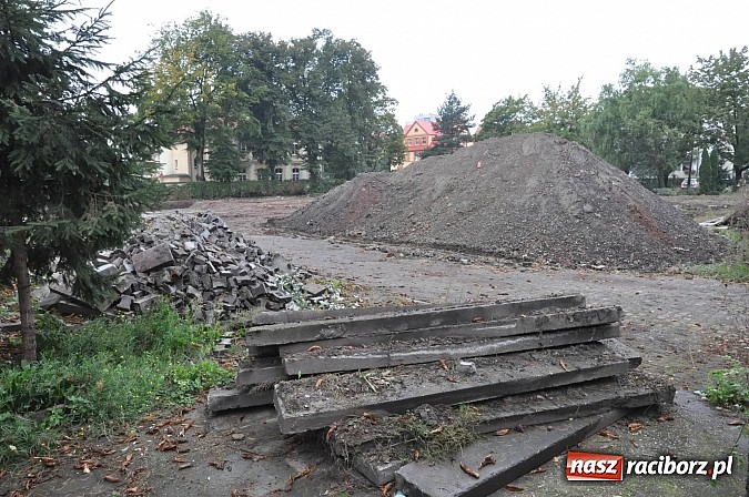 Zdjęcie w galerii na portalu naszraciborz.pl: Przy Kasprowicza powstaje nowy market wiadomości z regionu