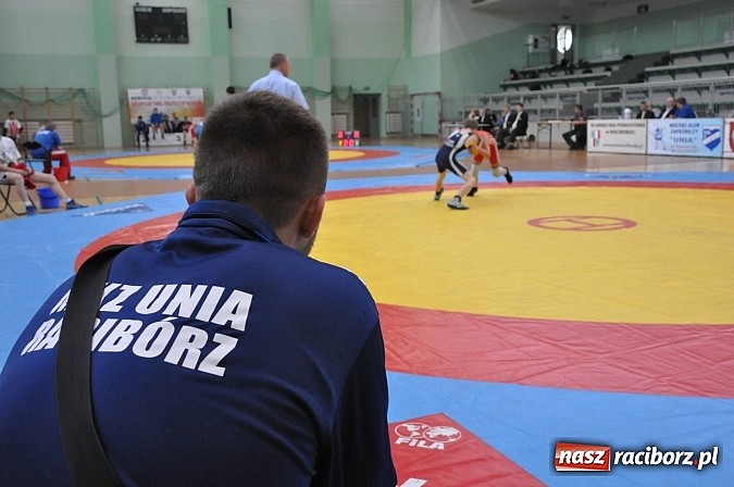 Zdjęcie w galerii na portalu naszraciborz.pl: Młodzi zapaśnicy rywalizowali w Arenie Rafako wiadomości z regionu