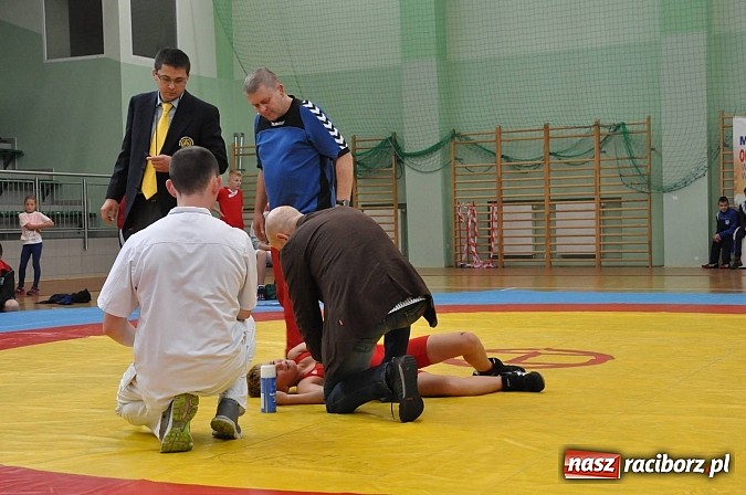 Zdjęcie w galerii na portalu naszraciborz.pl: Młodzi zapaśnicy rywalizowali w Arenie Rafako wiadomości z regionu